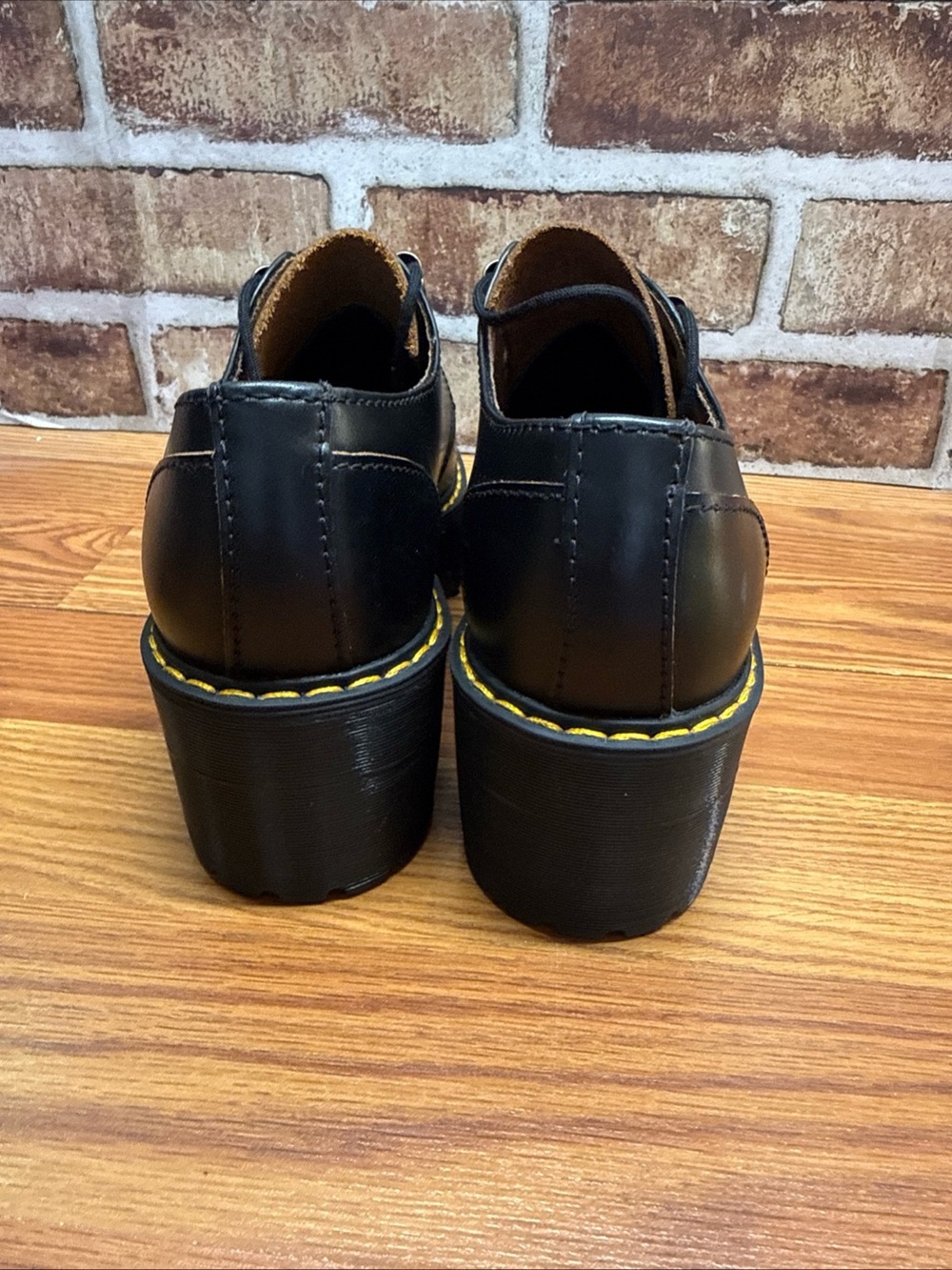 Dr. Martens LEONA LOW Platform Shoes Black Leather Women's Size 8 - Picture 3 of 11